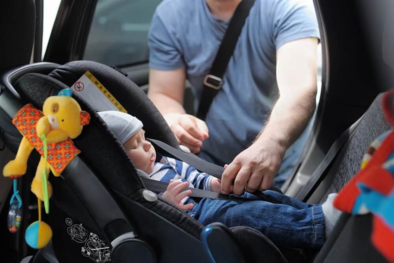 pentingnya-pemakaian-car-seat-untuk-bayi-dan-balita