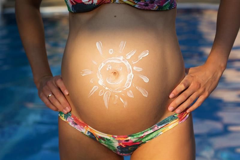 amankah-berjemur-dan-tanning-saat-hamil