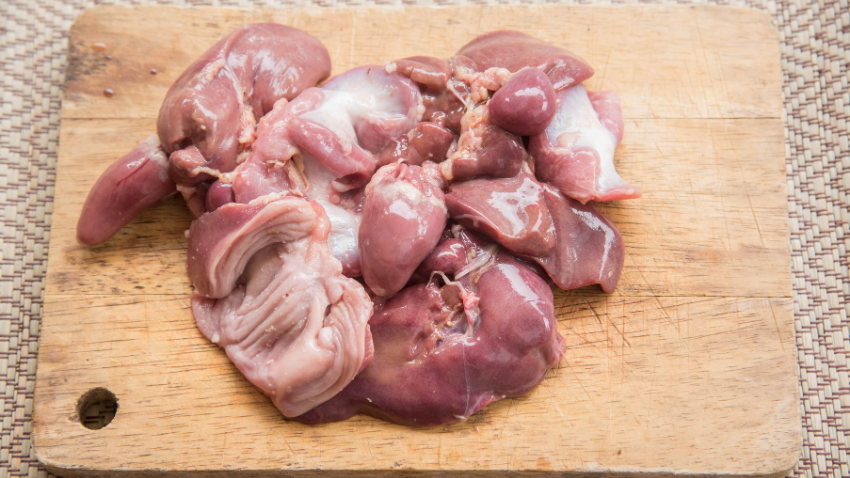 Apakah Ibu Hamil Boleh Makan Jeroan Ayam?