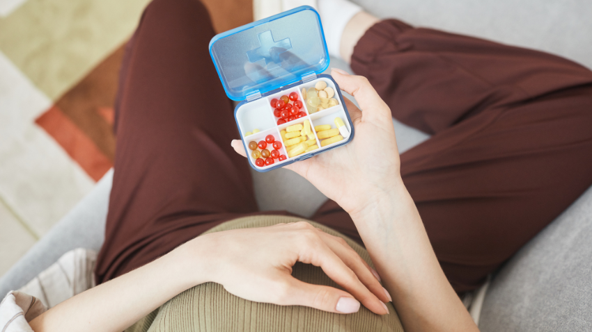 15 Rekomendasi Vitamin Ibu Hamil yang Bagus dan Aman