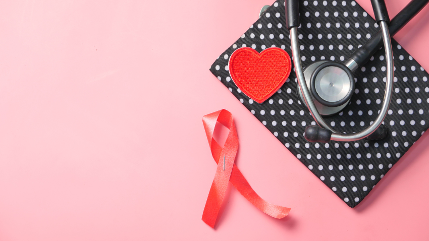 Wanita dengan HIV, Bisakah Hamil & Punya Anak Sehat?