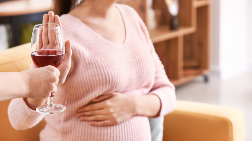 Makanan yang Harus Dihindari Mama di Kehamilan Trimester 3