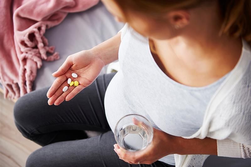 wajib-tahu-obat-yang-tidak-aman-dikonsumsi-oleh-ibu-hamil