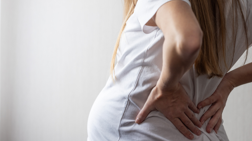 Penyebab Sakit Punggung saat Hamil Trimester 3 dan Cara Mengatasinya