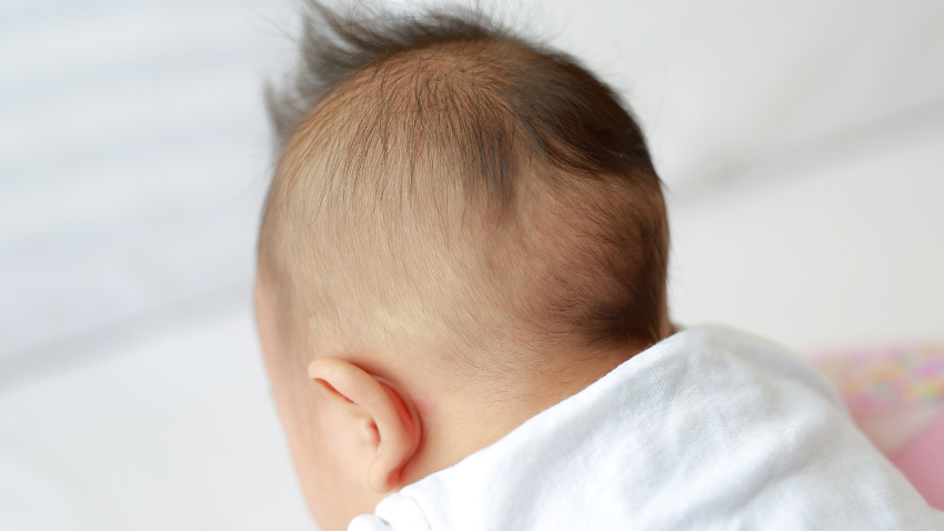 Manfaat dan Cara Pakai Minyak Rambut yang Tepat untuk Si Kecil