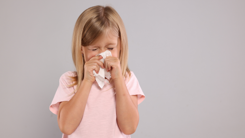 Anak Mimisan, Boleh Mandi atau Tidak?