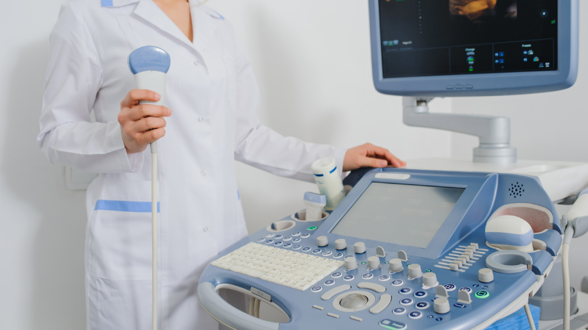 USG Fetomaternal, Pemeriksaan Detail untuk Kehamilan Risiko Tinggi