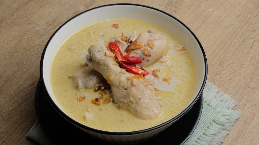 Aturan Makan Opor Ayam untuk Ibu Hamil