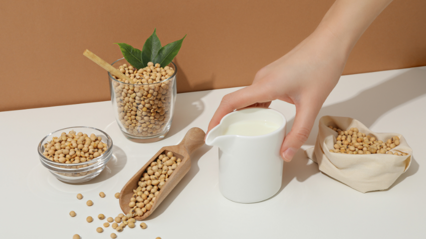 Cara Memilih Susu Soya yang Tepat untuk Anak Alergi Susu Sapi