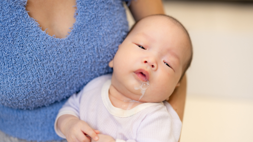 Si Kecil Sering Gumoh, Normal atau Tidak?