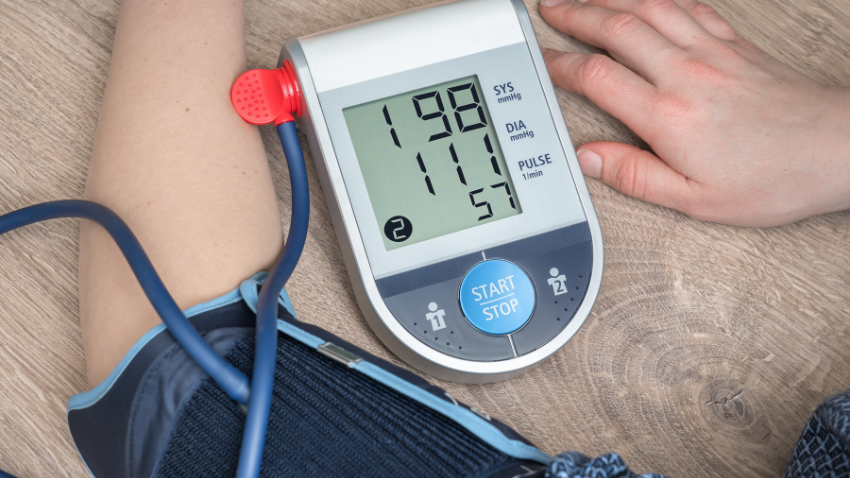 Ciri Darah Putih Naik setelah Melahirkan, Apakah Berbahaya?