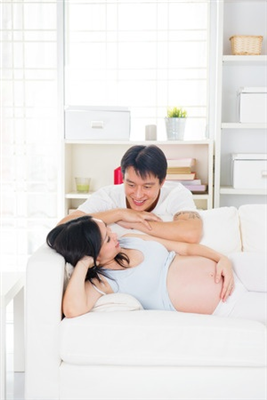 Hubungan Seksual Trimester Tiga: Aman atau Berisiko?