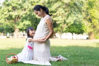 5-tips-mempersiapkan-si-kecil-jadi-kakak