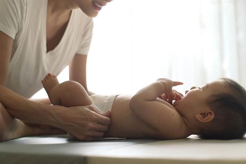 seberapa-sering-harus-mengganti-popok-bayi
