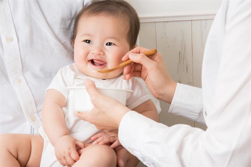 Mitos dan Fakta Seputar MPASI yang Harus Mama Tahu
