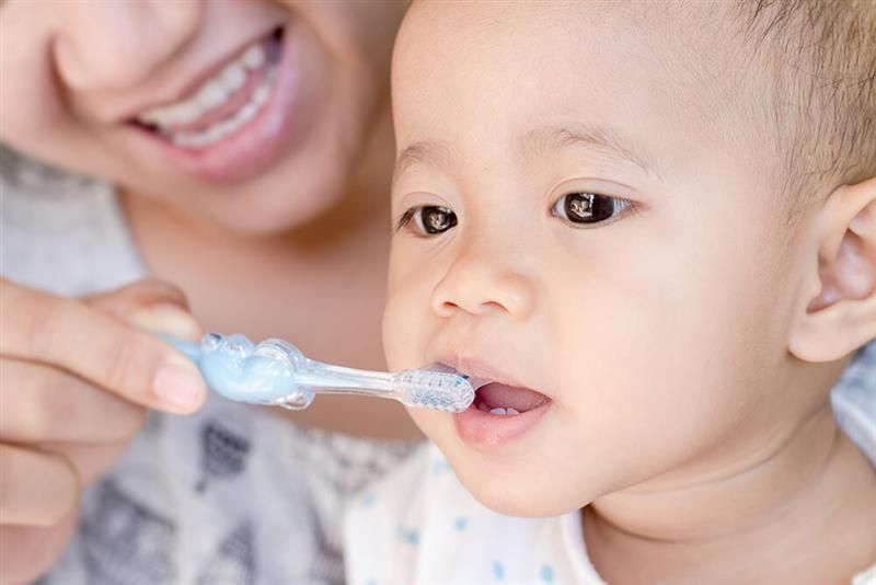 Cara Menyikat Gigi Anak dengan Aman dan Menyenangkan