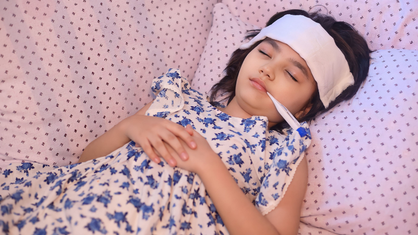 Pantangan Makanan untuk Anak Tipes dan Alasan Medisnya