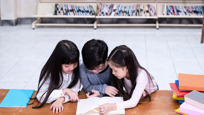 Mengapa Si Kecil Kesulitan Membaca? Ini Penyebabnya