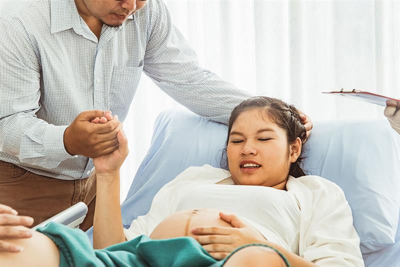 macam-macam-posisi-melahirkan-normal-yang-perlu-mama-ketahui