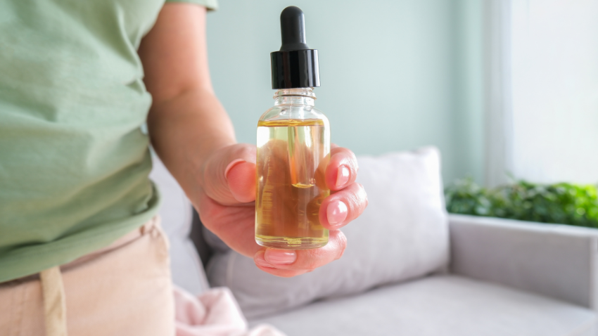 Minyak Gosok yang Aman untuk Ibu Hamil