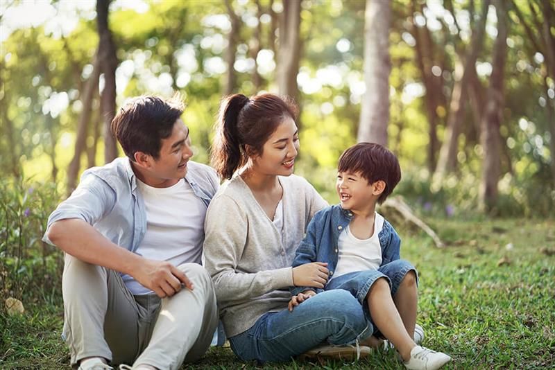 5-cara-menyikapi-perbedaan-pola-asuh-mama-dan-papa